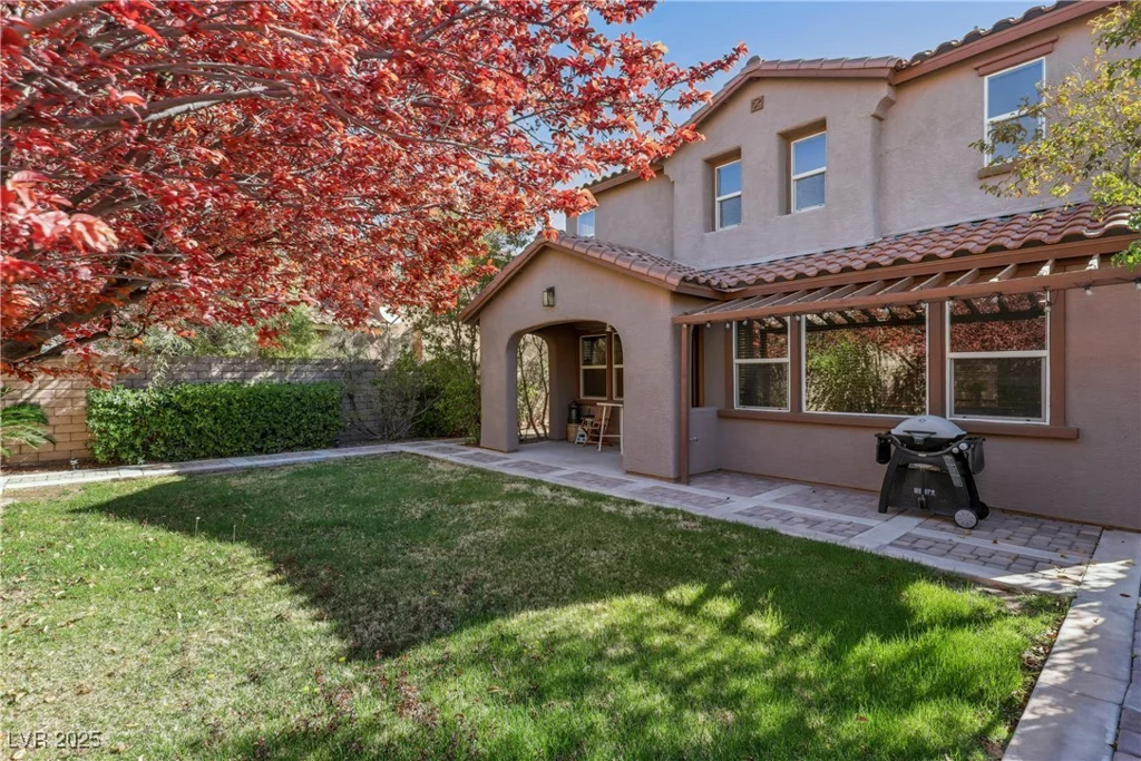 605 Bachelor Button, Las Vegas, NV 89138