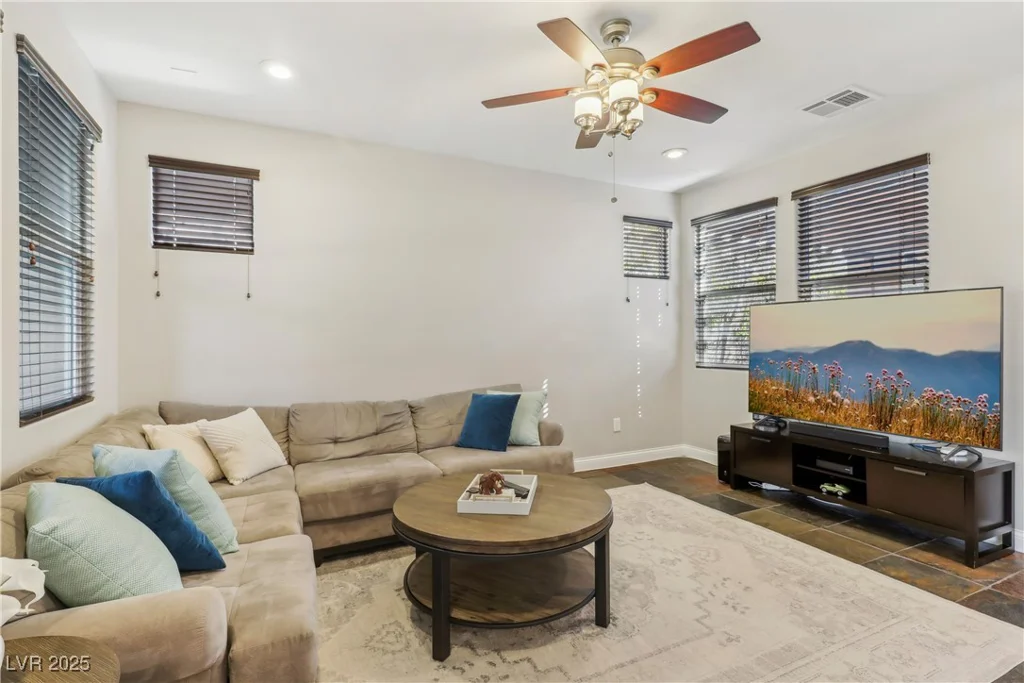 605 Bachelor Button, Las Vegas, NV 89138