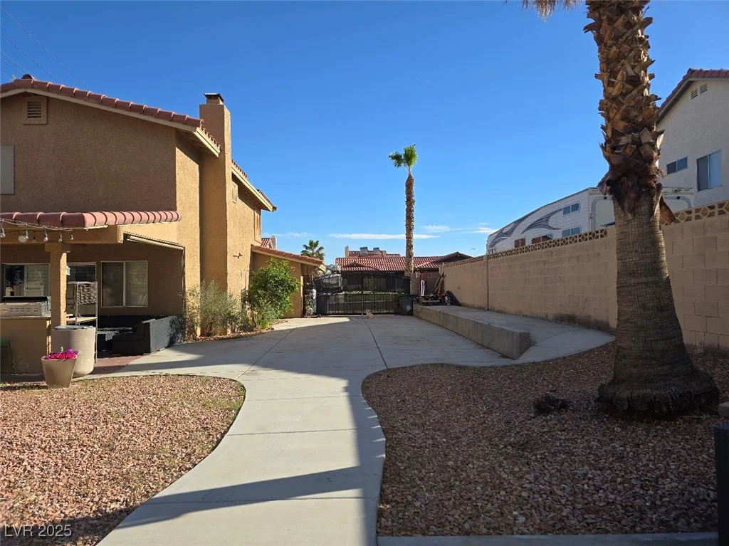 8504 Soneto, Las Vegas, NV 89117
