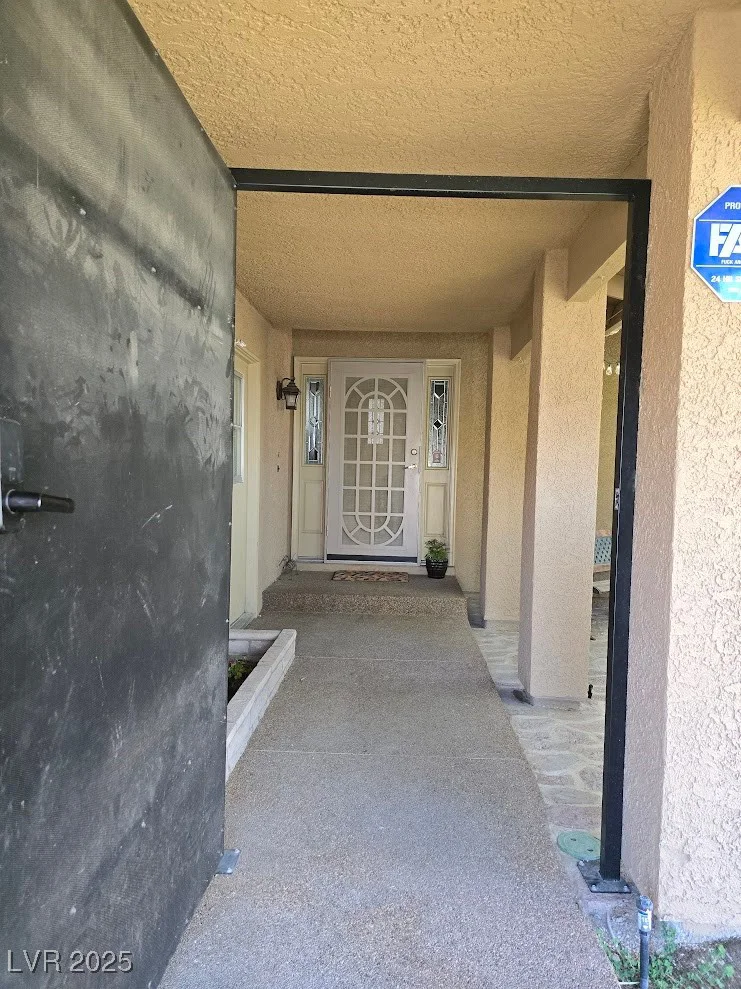 8504 Soneto, Las Vegas, NV 89117