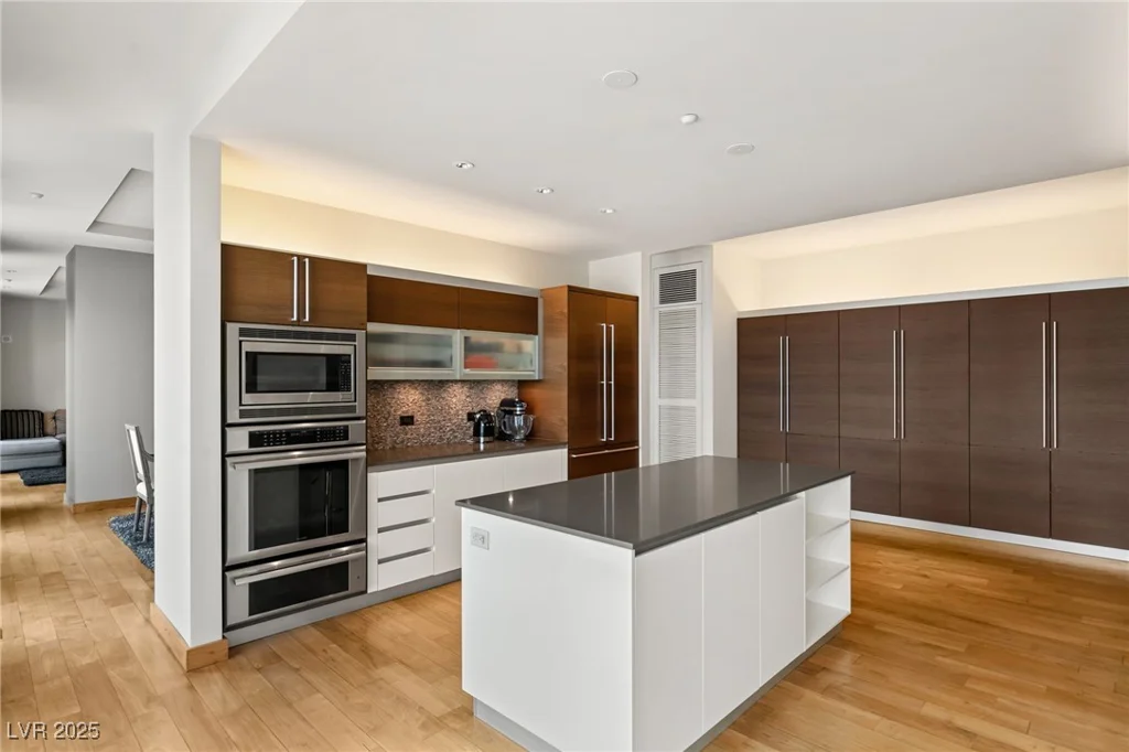 3750 Las Vegas, Las Vegas, NV 89158