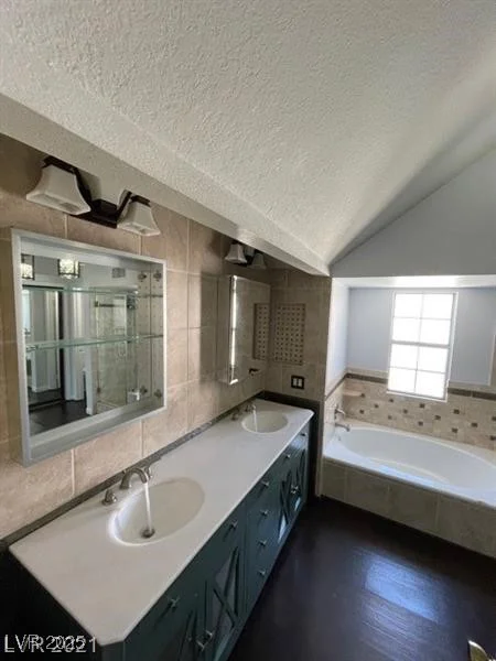 4037 Chalfont, Las Vegas, NV 89121