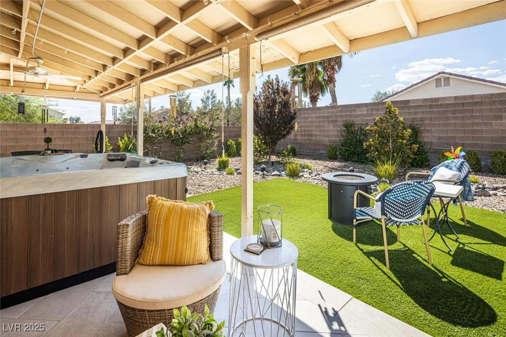 5317 Clover Blossom, North Las Vegas, NV 89031