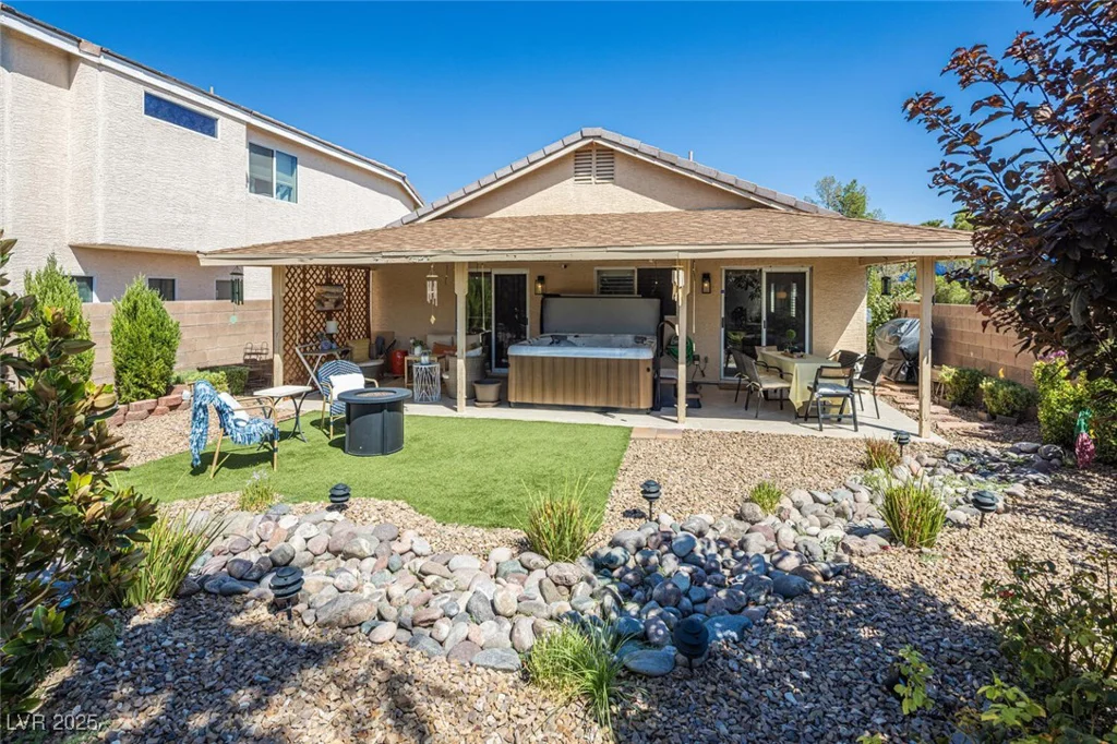 5317 Clover Blossom, North Las Vegas, NV 89031