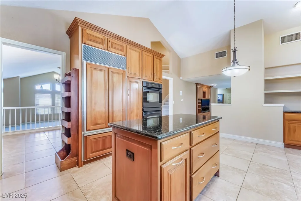 950 Eagle Mountain, Las Vegas, NV 89123