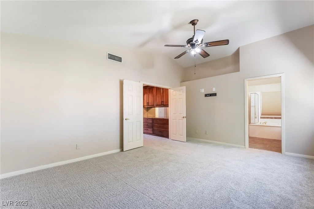 950 Eagle Mountain, Las Vegas, NV 89123