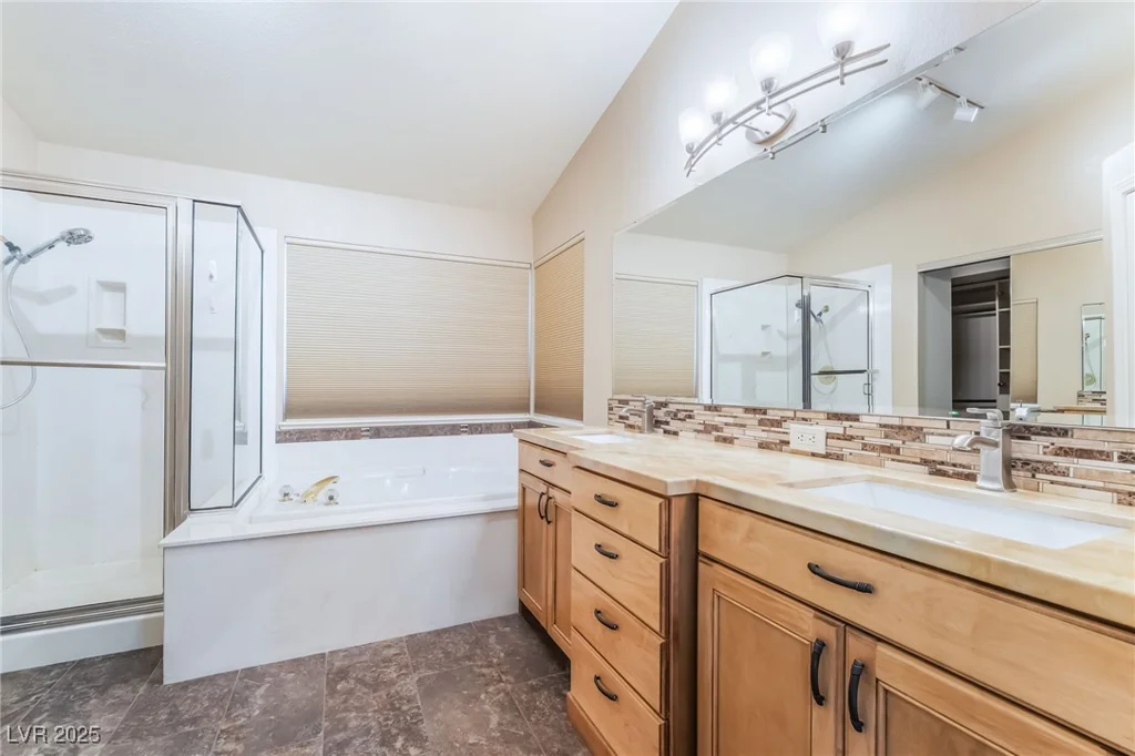 950 Eagle Mountain, Las Vegas, NV 89123