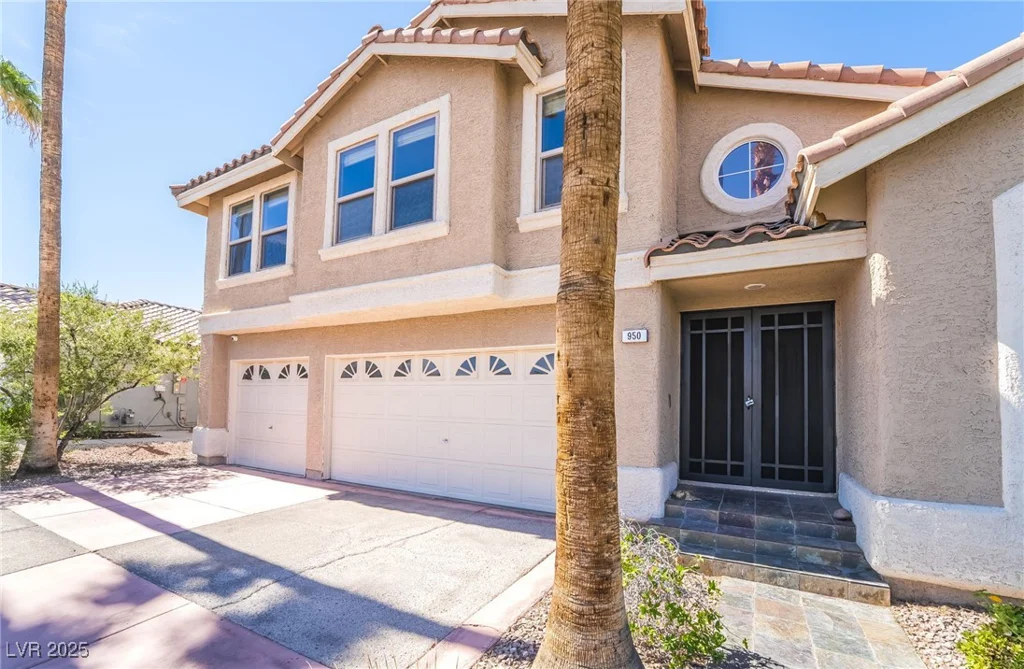 950 Eagle Mountain, Las Vegas, NV 89123