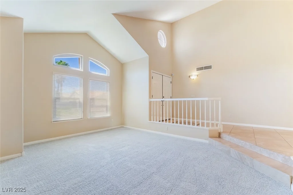 950 Eagle Mountain, Las Vegas, NV 89123