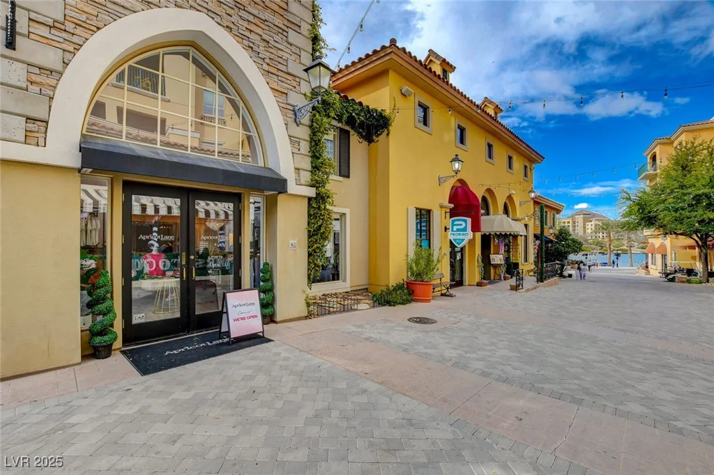 6 Lilla Rosa, Henderson, NV 89011