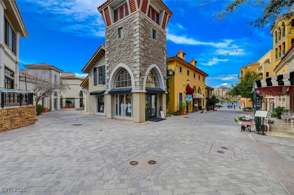 6 Lilla Rosa, Henderson, NV 89011