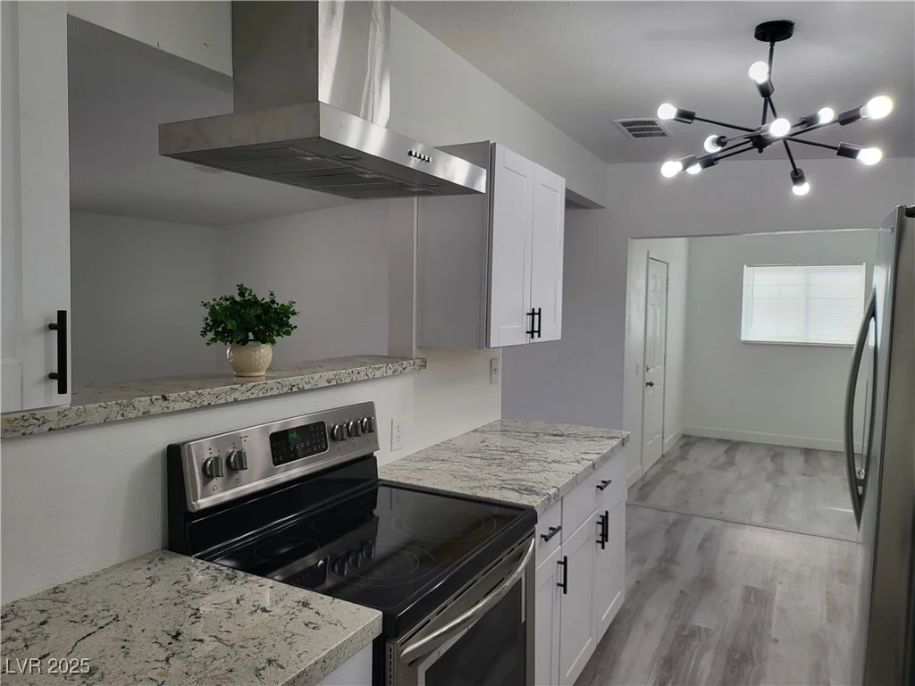 310 Lake Mead, North Las Vegas, NV 89030