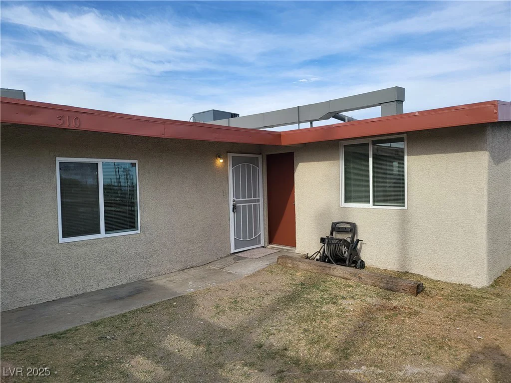 310 Lake Mead, North Las Vegas, NV 89030