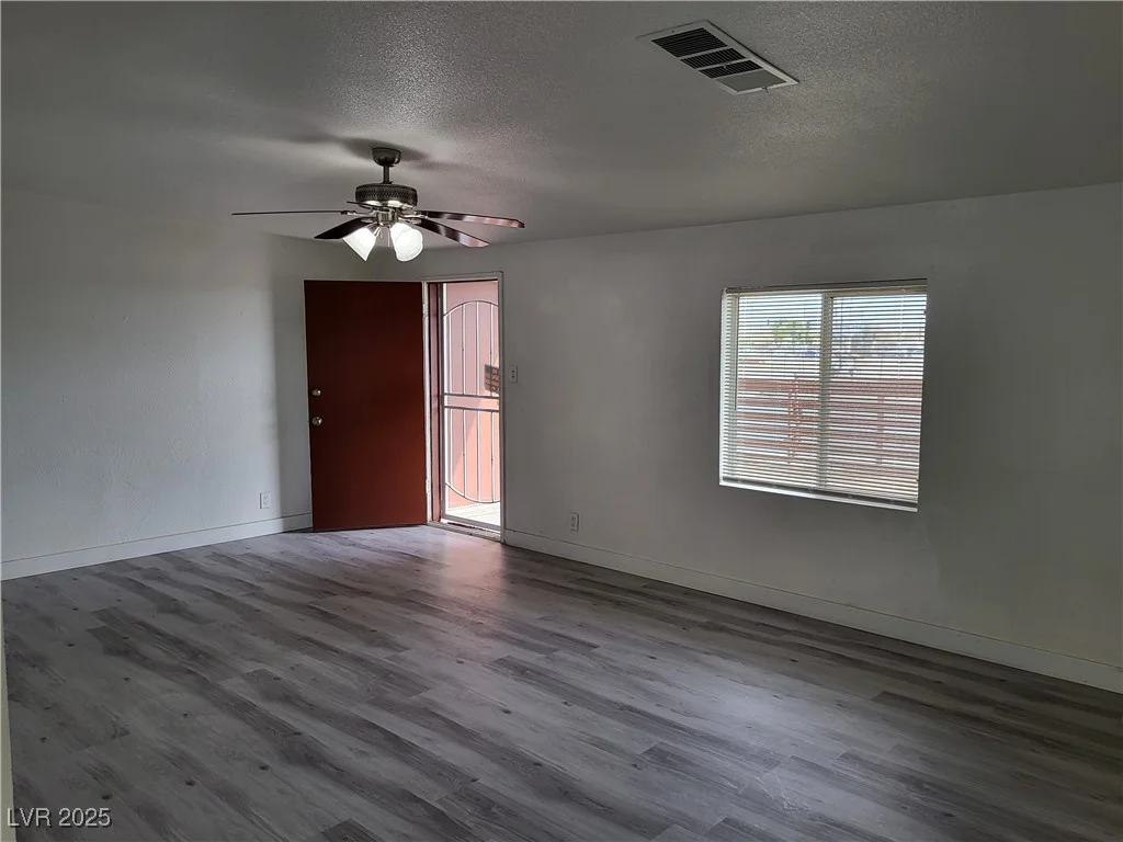 310 Lake Mead, North Las Vegas, NV 89030