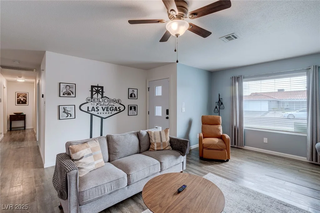 117 Saint Albans, Henderson, NV 89015