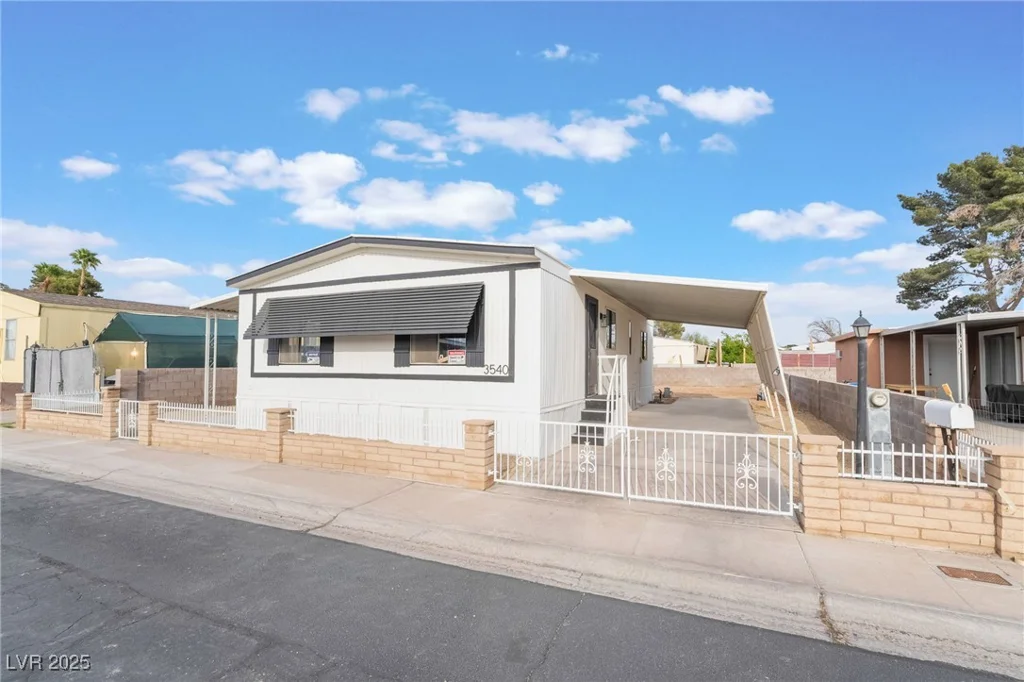 3540 Estes Park, Las Vegas, NV 89122