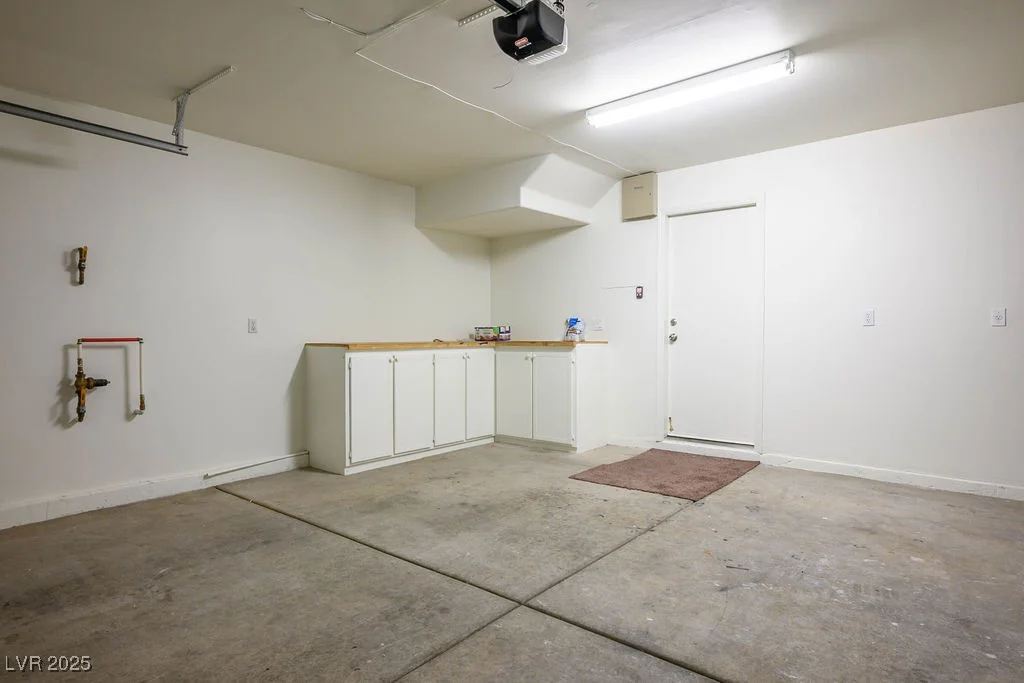 6476 Ness Gardens, Las Vegas, NV 89122