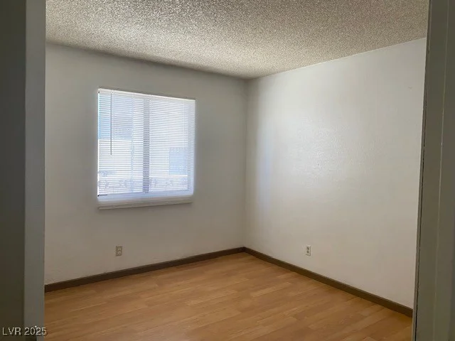 7732 Blackbird, Las Vegas, NV 89145