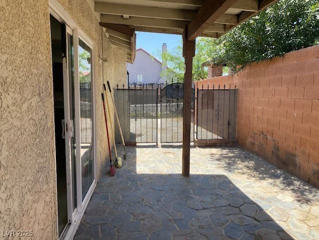 7732 Blackbird, Las Vegas, NV 89145