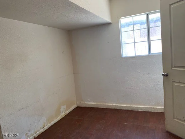 7732 Blackbird, Las Vegas, NV 89145