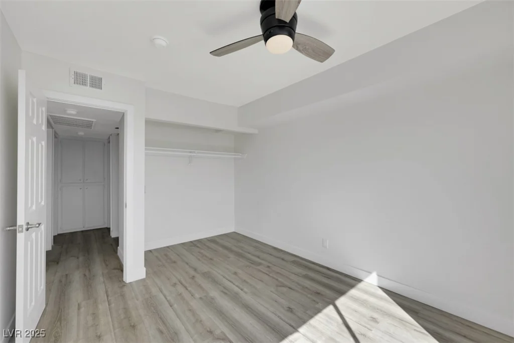 1405 Vegas Valley, Las Vegas, NV 89169