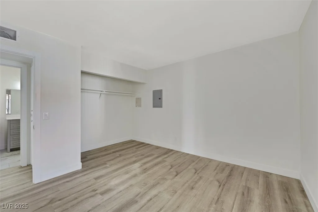 1405 Vegas Valley, Las Vegas, NV 89169