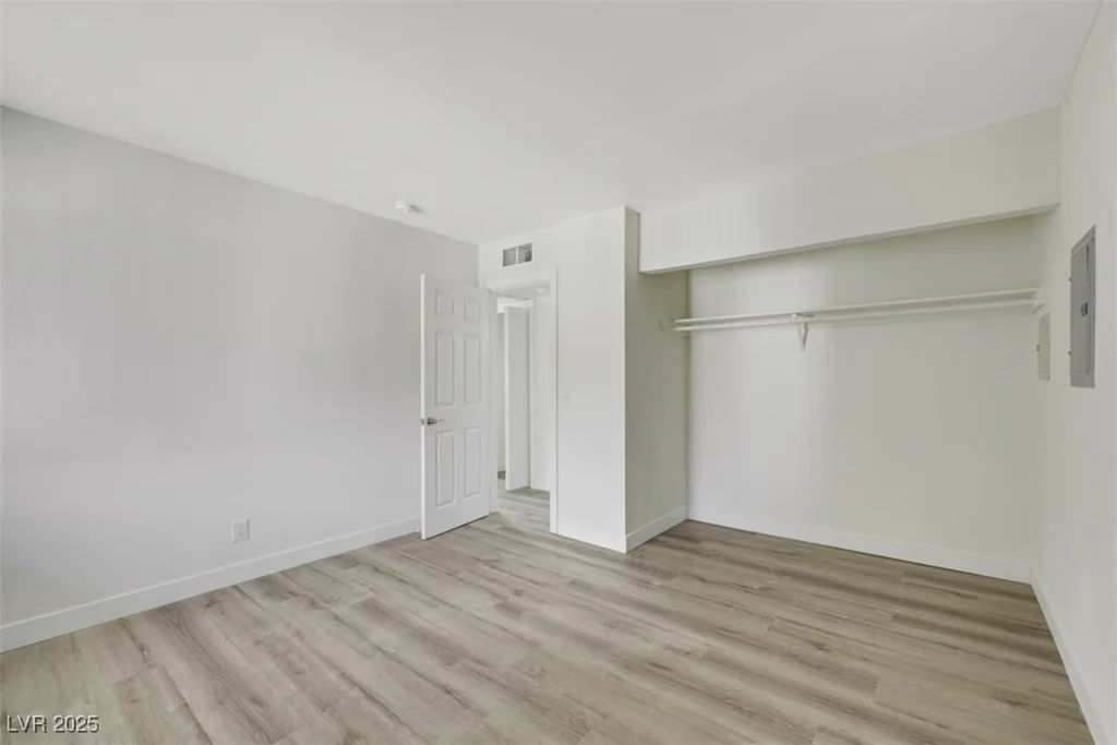1405 Vegas Valley, Las Vegas, NV 89169