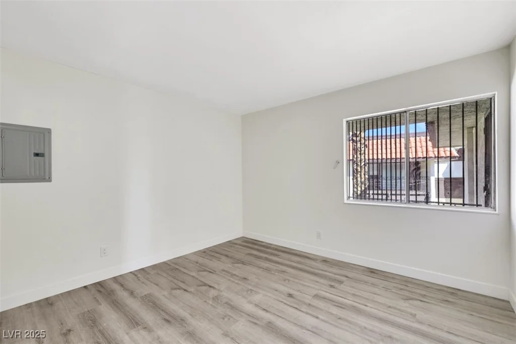 1405 Vegas Valley, Las Vegas, NV 89169