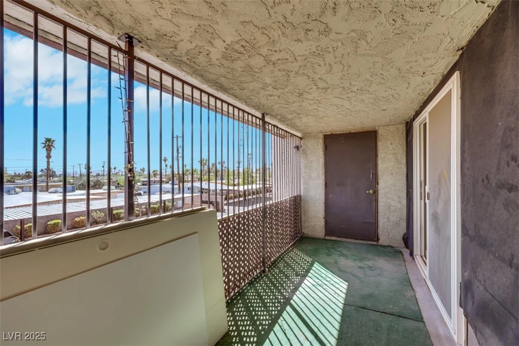 1405 Vegas Valley, Las Vegas, NV 89169