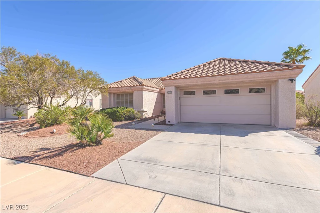 2456 Desert Sands, Las Vegas, NV 89134