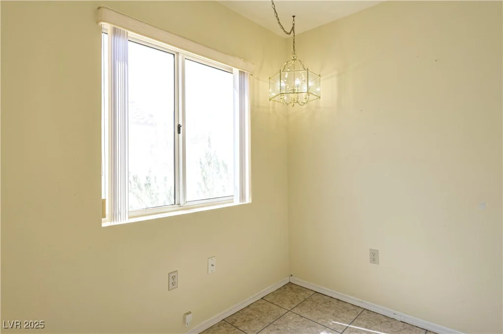 2456 Desert Sands, Las Vegas, NV 89134