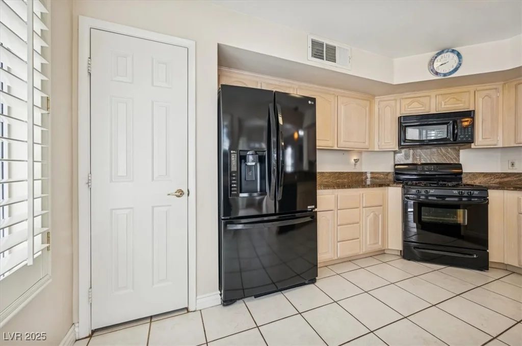 2632 Starfish, Las Vegas, NV 89128