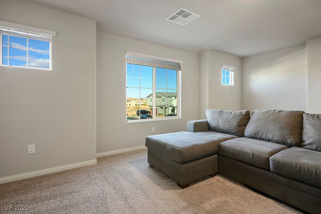 9871 Magnus, Las Vegas, NV 89178