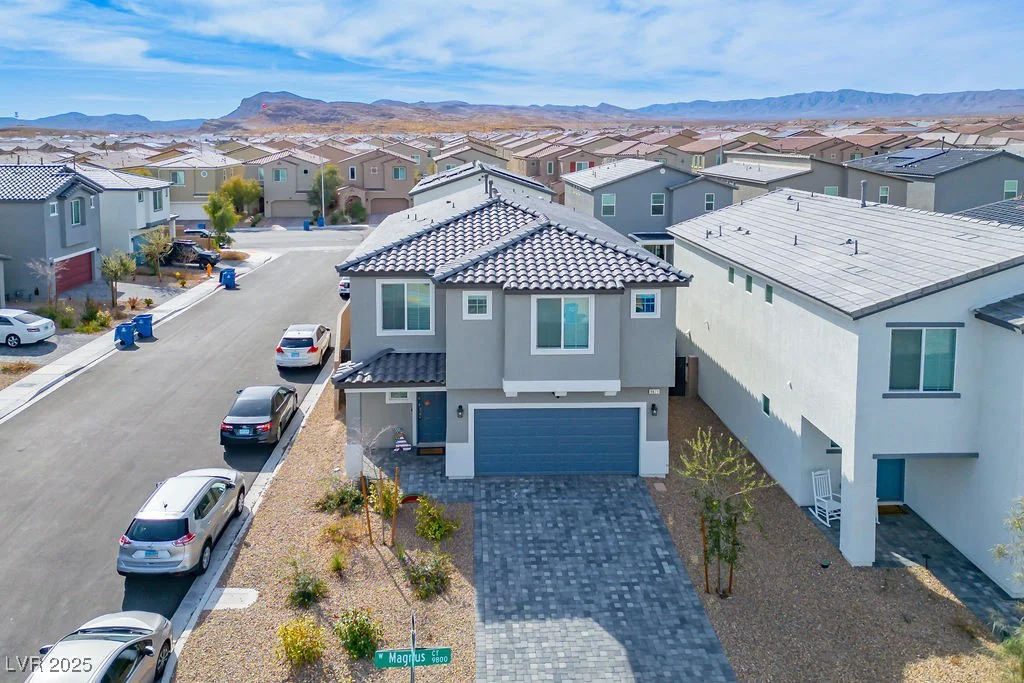 9871 Magnus, Las Vegas, NV 89178