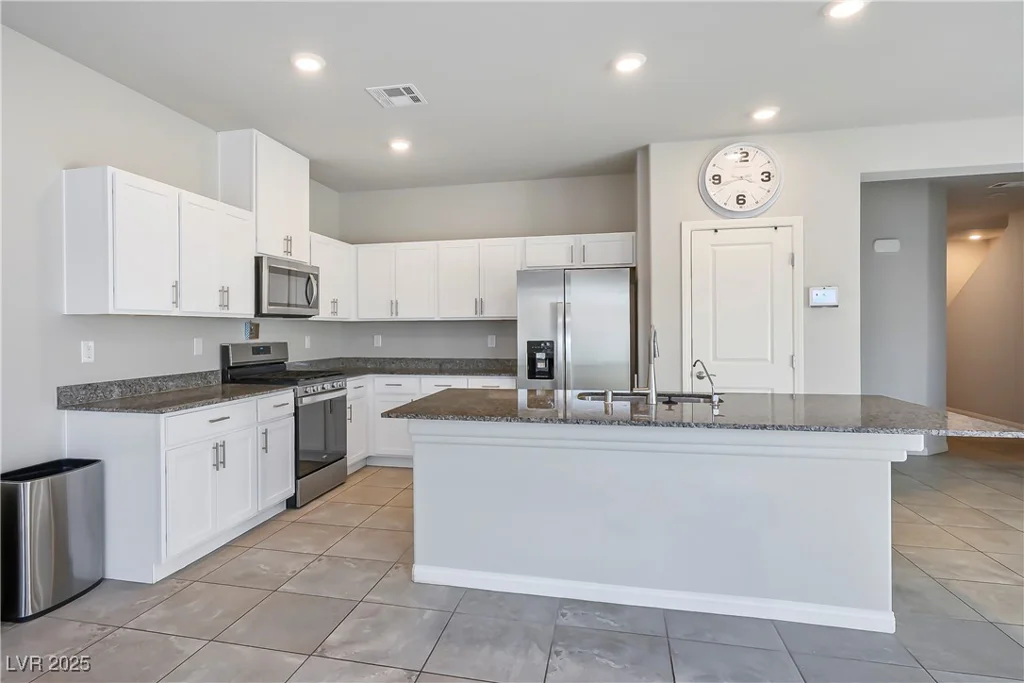 9871 Magnus, Las Vegas, NV 89178