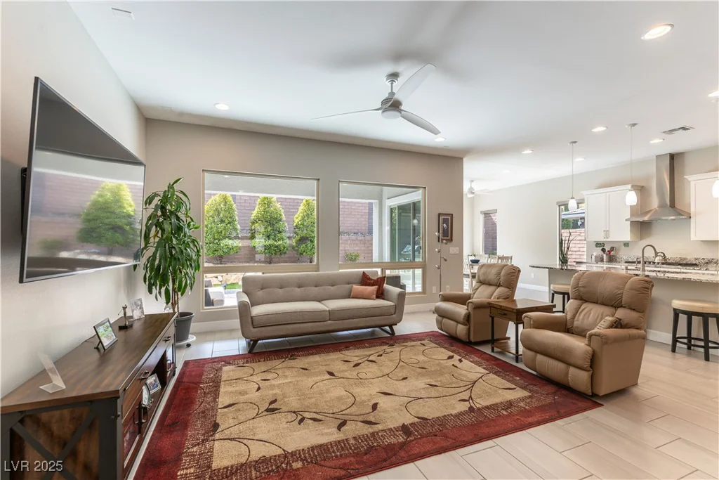 11161 Black Fire Opal, Las Vegas, NV 89138