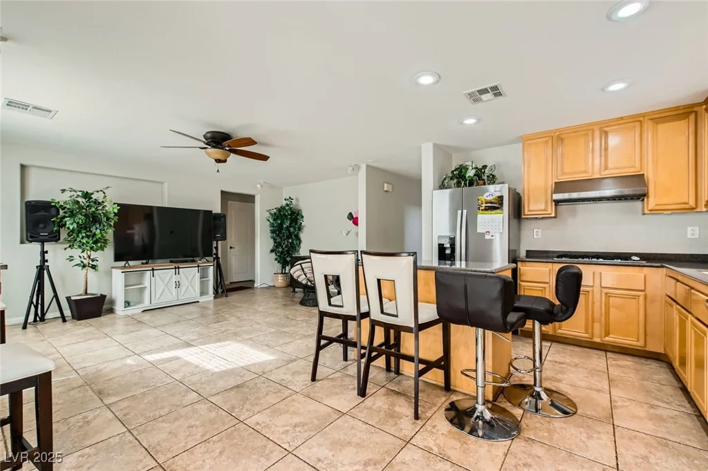 6655 Little Owl, North Las Vegas, NV 89084