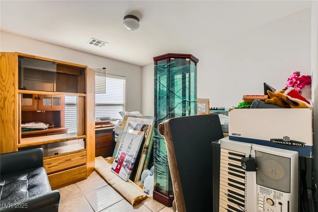 6655 Little Owl, North Las Vegas, NV 89084