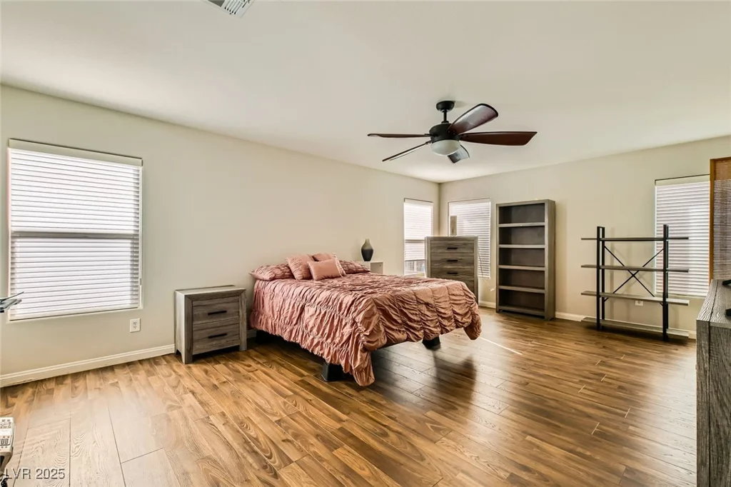6655 Little Owl, North Las Vegas, NV 89084