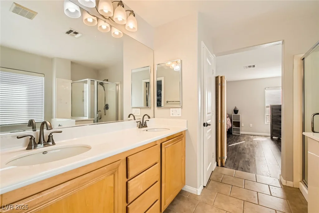 6655 Little Owl, North Las Vegas, NV 89084