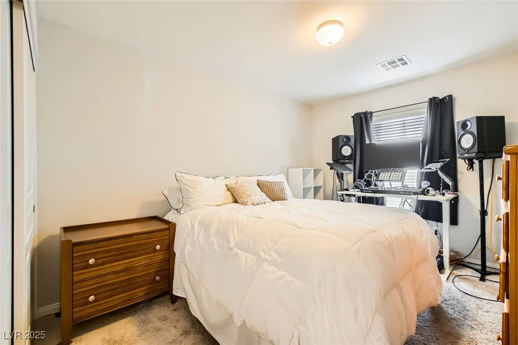 6655 Little Owl, North Las Vegas, NV 89084