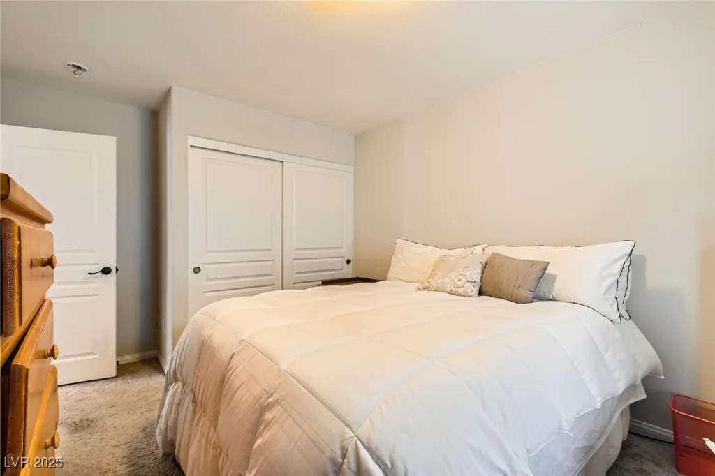 6655 Little Owl, North Las Vegas, NV 89084