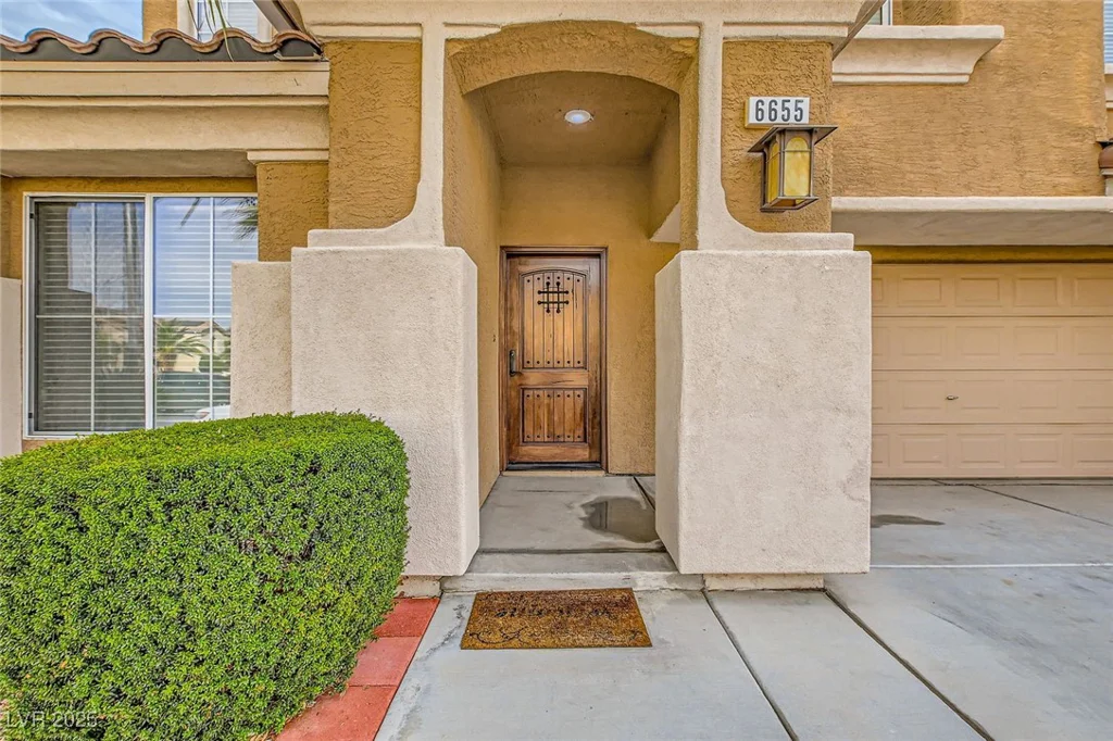 6655 Little Owl, North Las Vegas, NV 89084