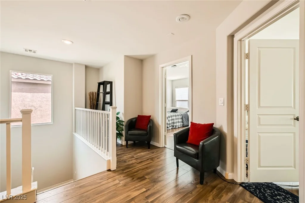 6655 Little Owl, North Las Vegas, NV 89084