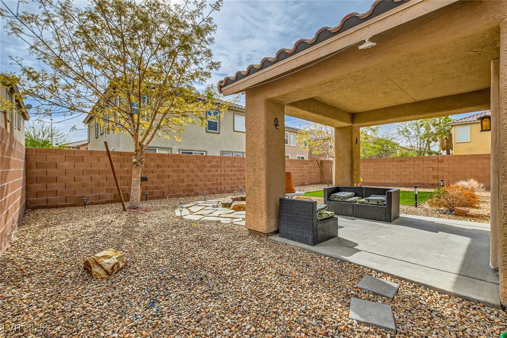 6655 Little Owl, North Las Vegas, NV 89084