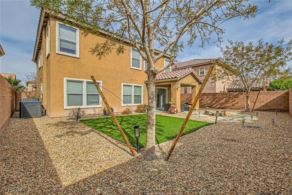 6655 Little Owl, North Las Vegas, NV 89084
