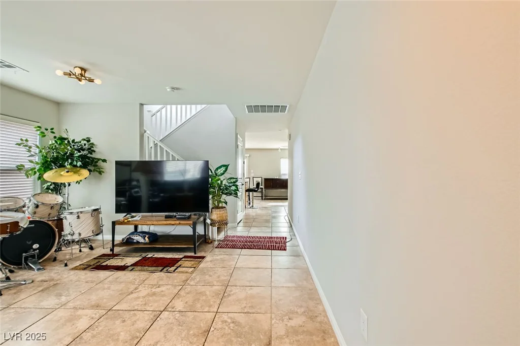 6655 Little Owl, North Las Vegas, NV 89084