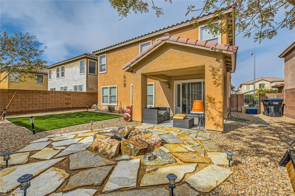 6655 Little Owl, North Las Vegas, NV 89084