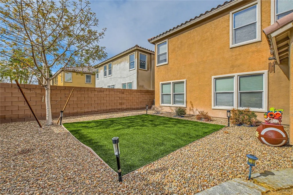 6655 Little Owl, North Las Vegas, NV 89084
