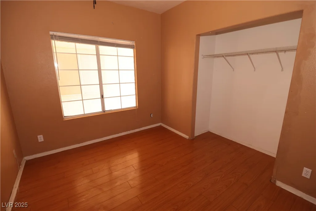 1900 Torrey Pines, Las Vegas, NV 89108